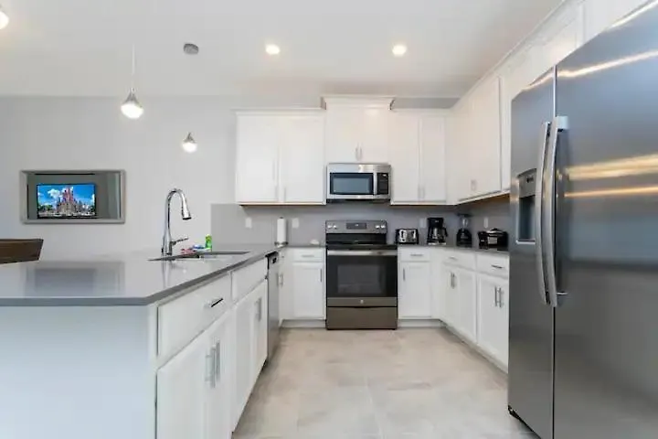 3 Bedroom 2.5 Ba Sleeps 8 Chg105 度假居 基西米