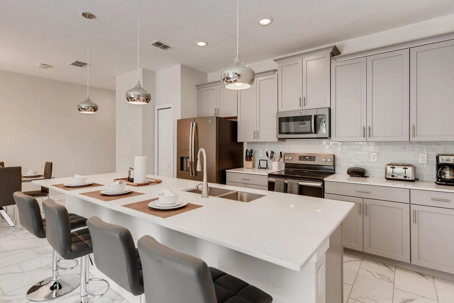 408 Oc - Luxe 4br Townhome Private Pool 11 Guests * Kissimmee