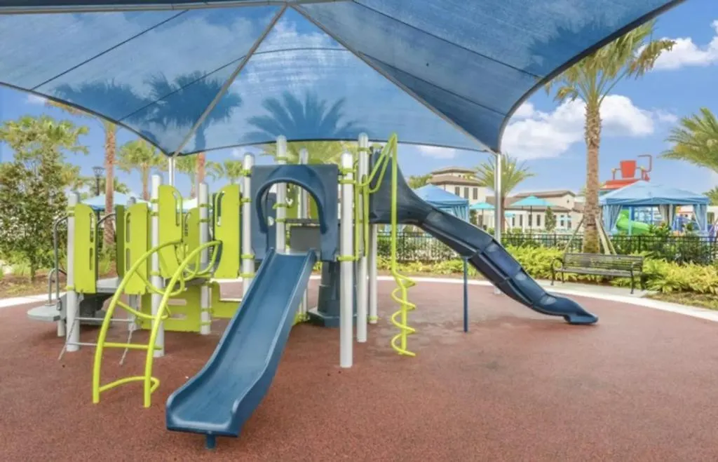 5 Bedrooms- 5,5 Bathrooms- Windsor 1836 Gd Kissimmee