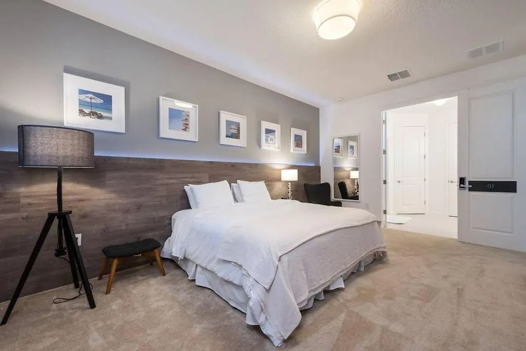 度假居 Unique Masterpiece15 Sleeps 30 Son101 基西米