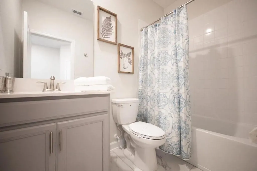 Beautiful 5 Bed With Game And Pool 基西米