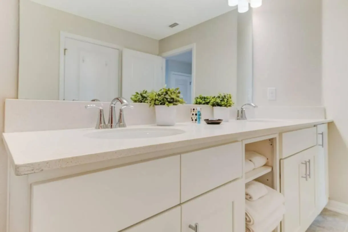 Apartment Summer Sale Storey 3bdrm