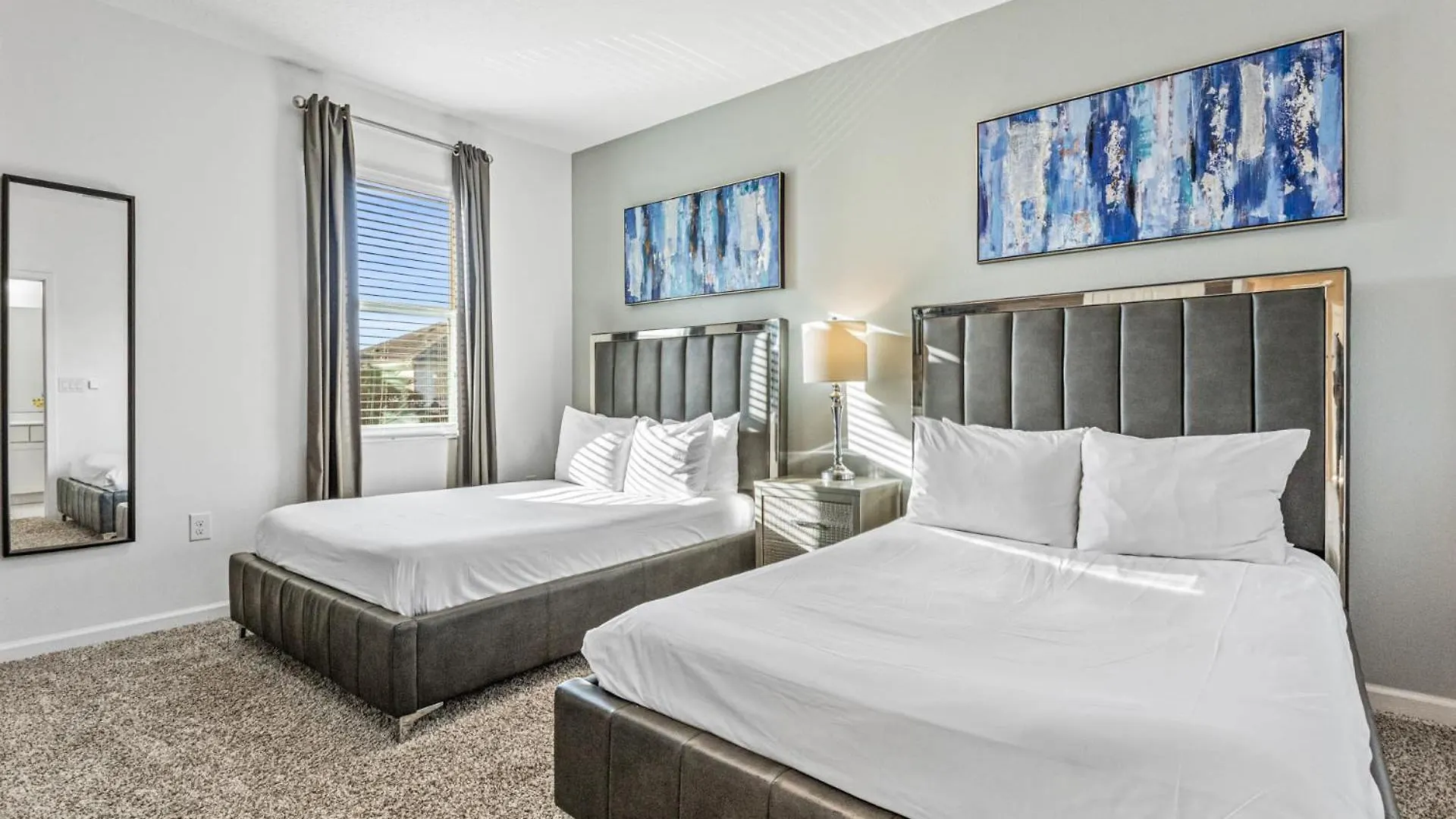Upstay -spacious W Pool-hot Tub-bbq- Sleeps 27 * Kissimmee