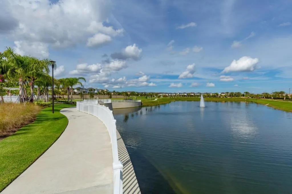 4 Bedrooms - 4,5 Bathrooms - Solara 1568 Cp