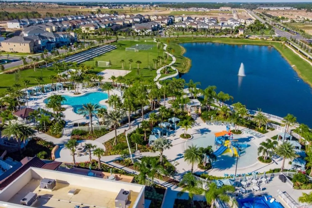 4 Bedrooms - 4,5 Bathrooms - Solara 1568 Cp Holiday home Kissimmee