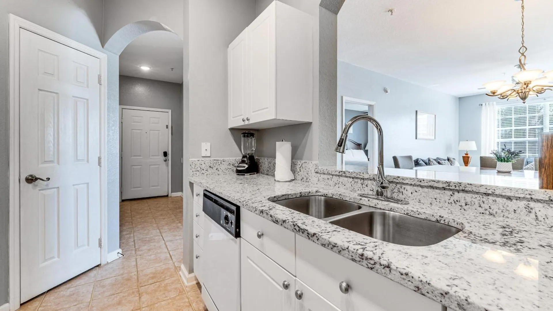 Cozy About 6 Mi To World! Apartment Kissimmee