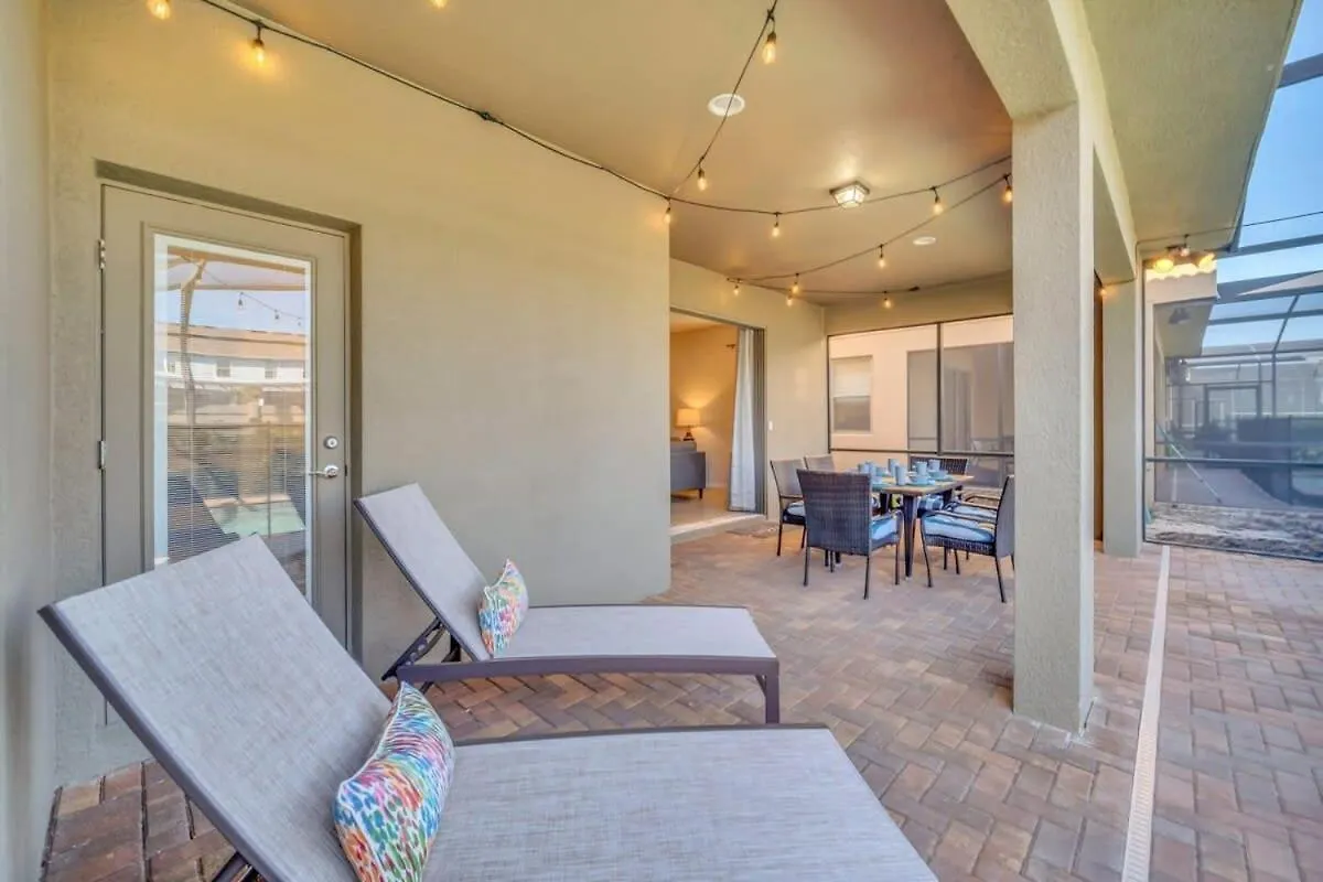Star Wars Villa: Disney-themed Retreat With Game And Pool Holiday home