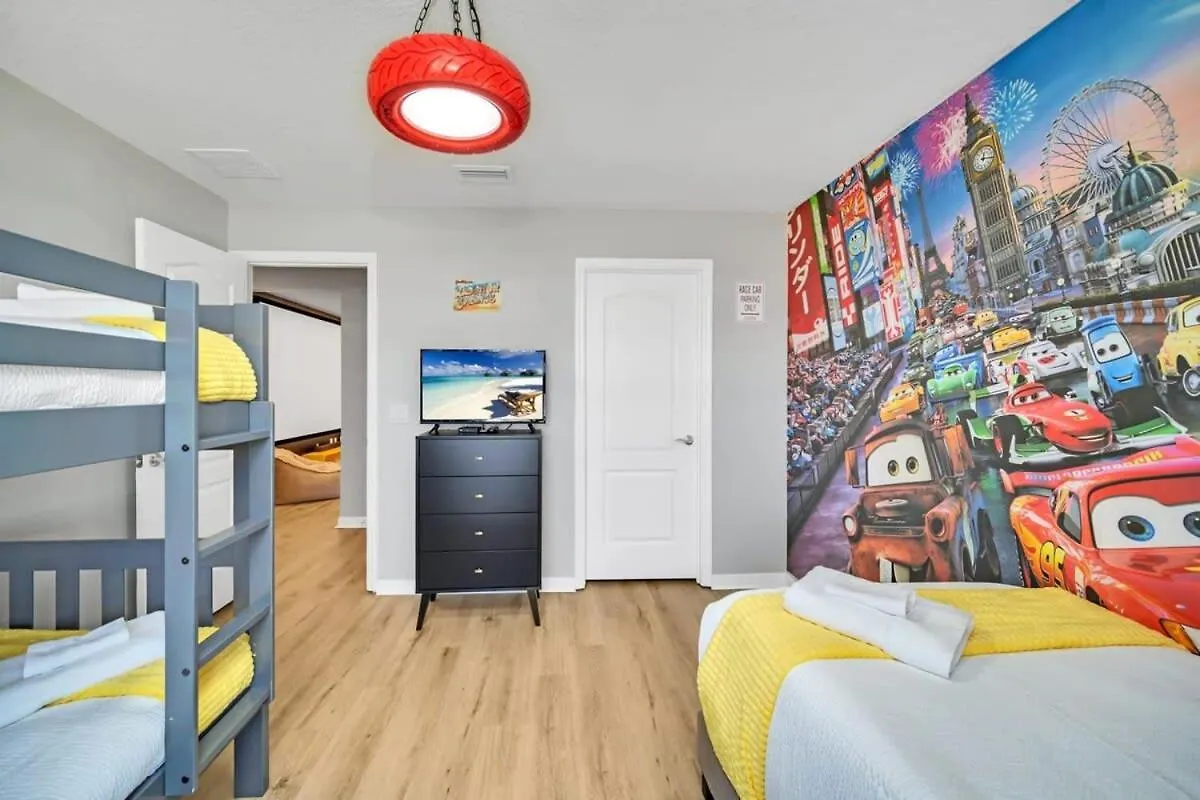 Star Wars Villa: Disney-themed Retreat With Game And Pool