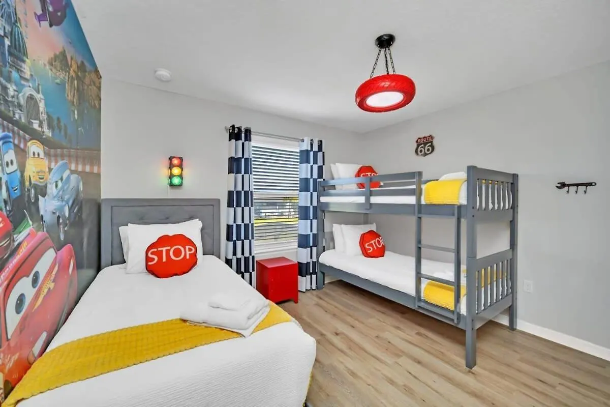 Holiday home Star Wars Villa: Disney-themed Retreat With Game And Pool