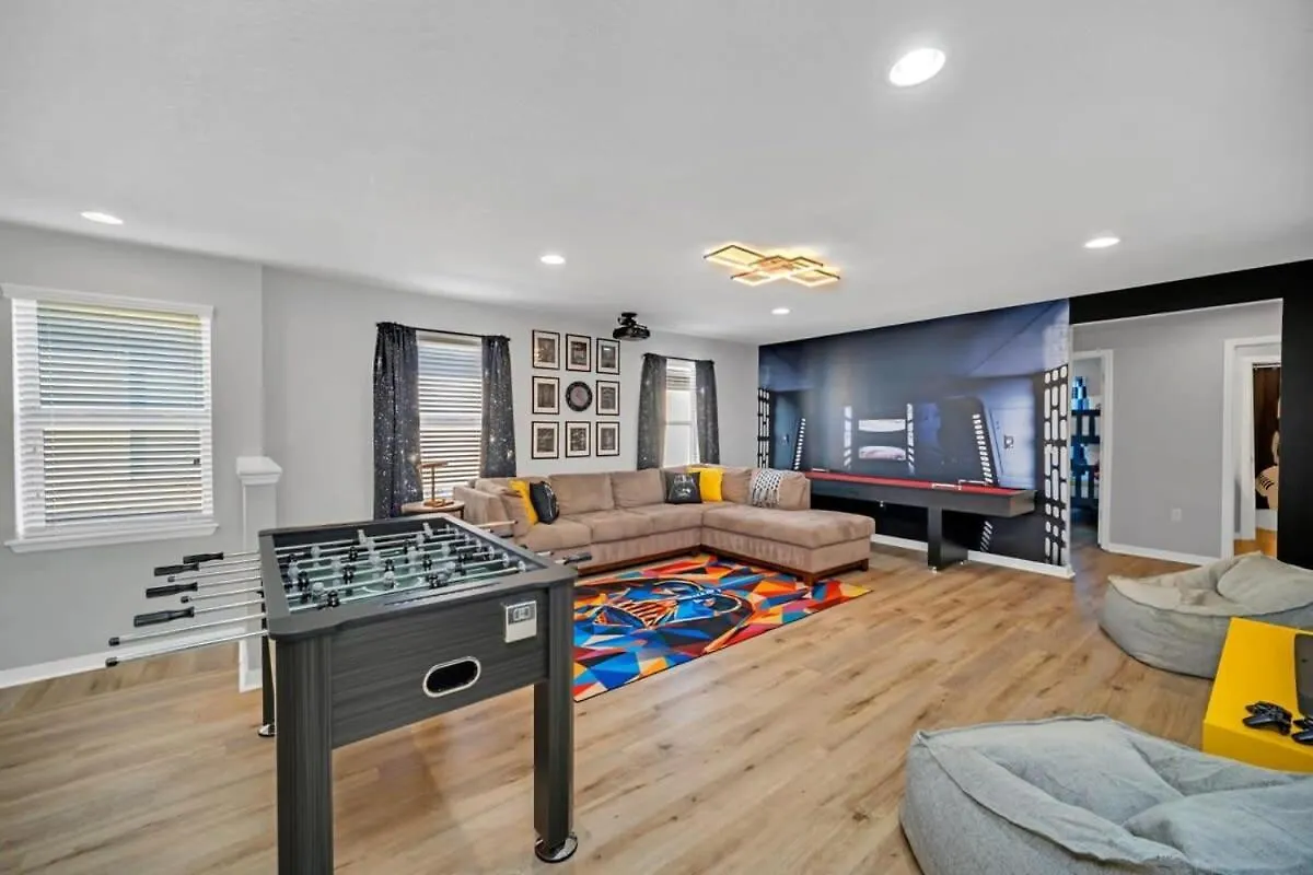 Star Wars Villa: Disney-themed Retreat With Game And Pool Holiday home Kissimmee