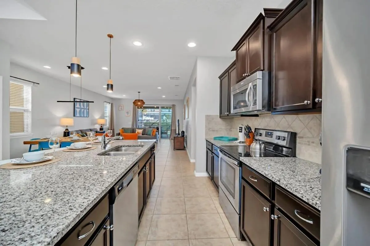 Holiday home Star Wars Villa: Disney-themed Retreat With Game And Pool *