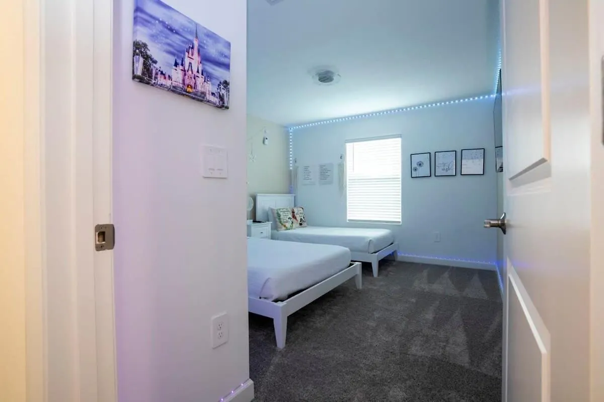 別荘 Gorgeous 4 Bedroom W Screened Pool Close To 2653 キシミー