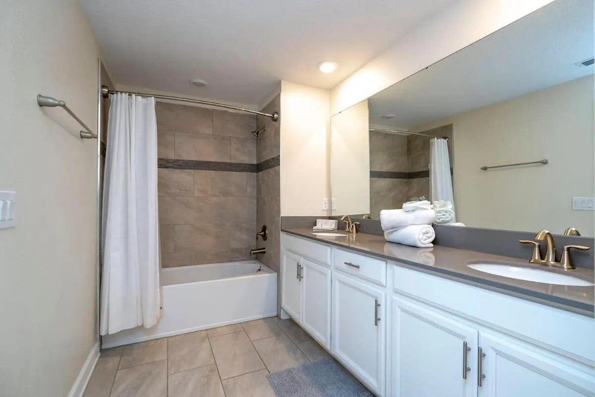 Cozy Getaways - Spacious & Ideal Location Holiday home