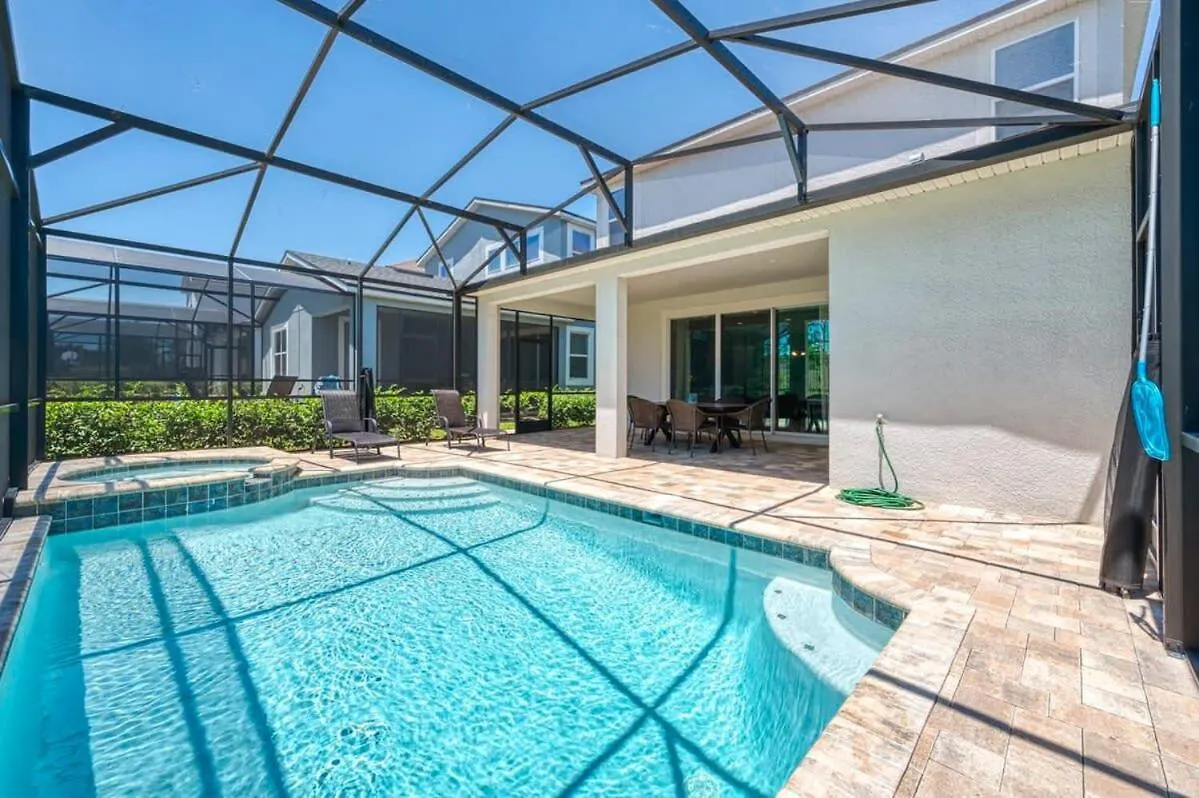 4-br Oasis In Stunning Four Corners