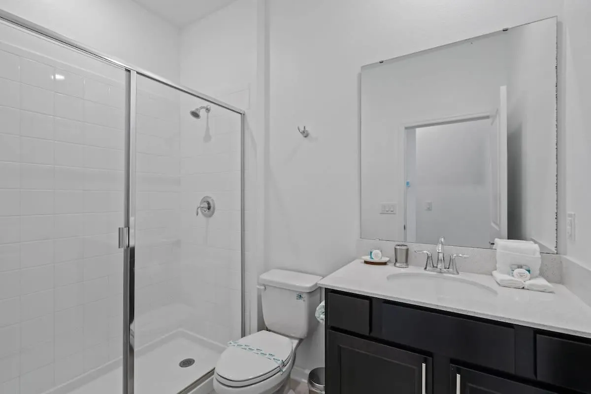 Beautiful & Spacious 3-bed Champions Gate Apartment