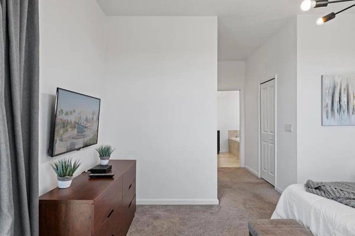 Beautiful & Spacious 3-bed Champions Gate *