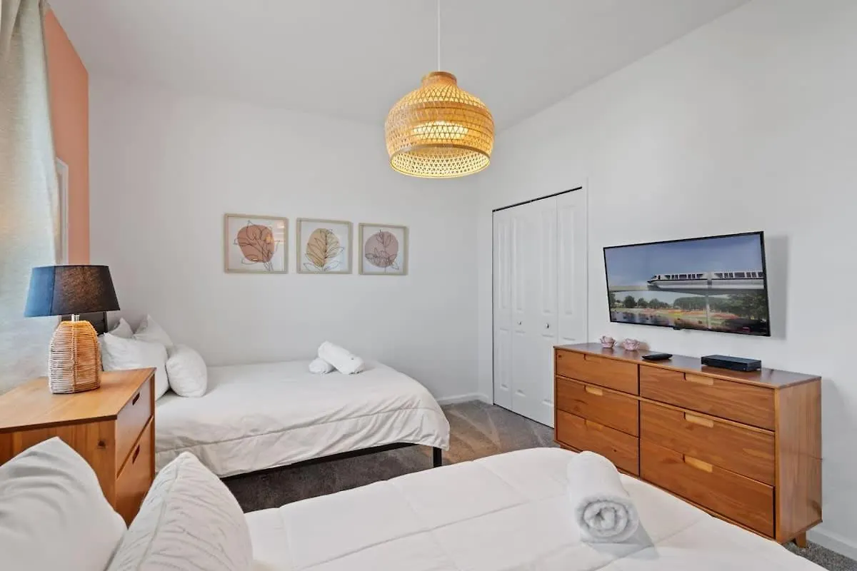 Beautiful & Spacious 3-bed Champions Gate *