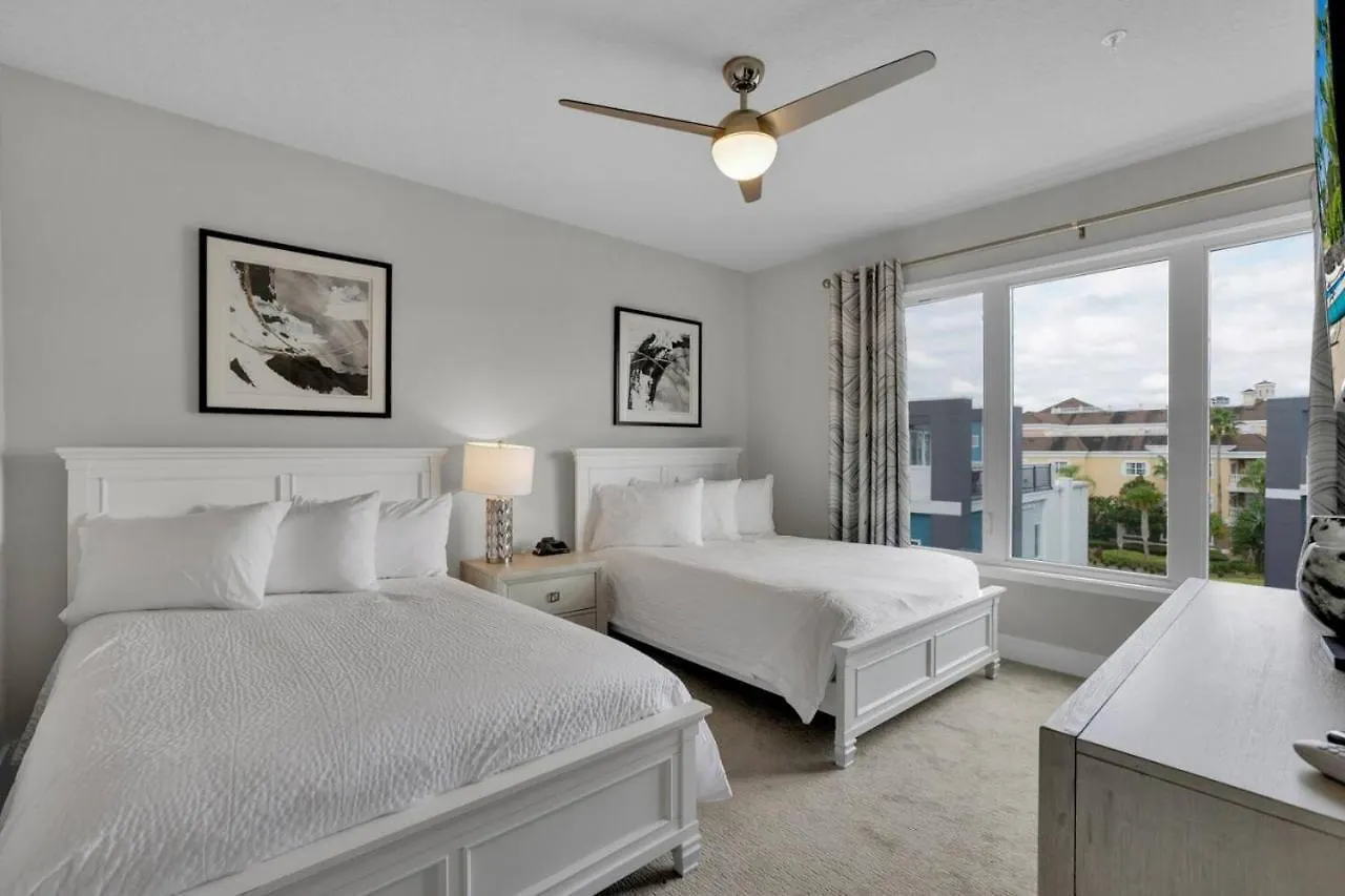 Luxury Escape At Reunion Near And Universal Holiday home