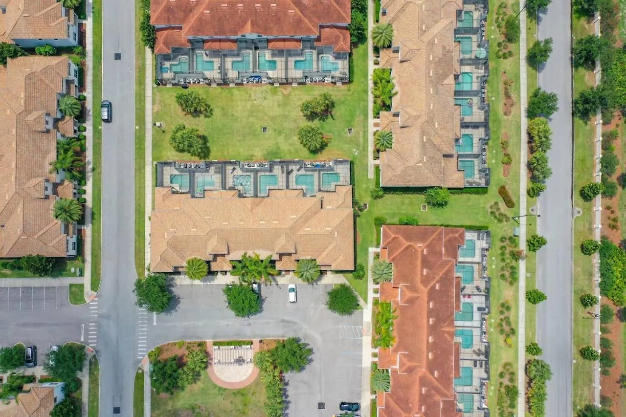 Storey Dreamy Townhome, 5 Mi Universal *