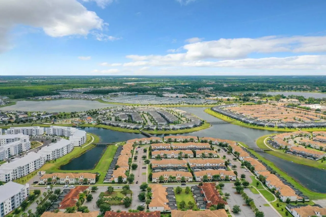 Storey Dreamy Townhome, 5 Mi Universal * Kissimmee