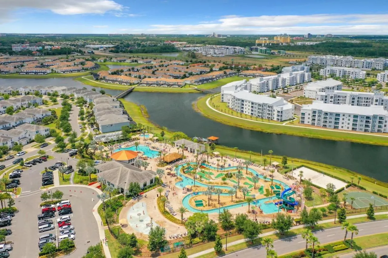 Storey Dreamy Townhome, 5 Mi Universal Holiday home Kissimmee