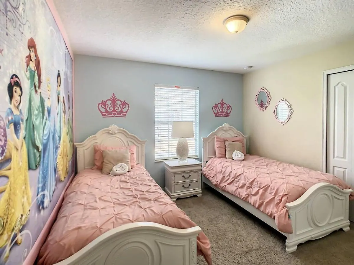 Storey Dreamy Townhome, 5 Mi Universal Kissimmee