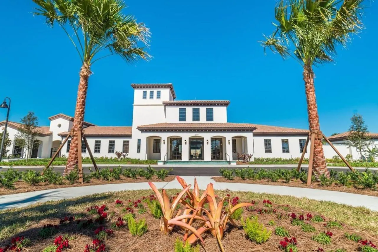 Holiday home Wishing Star Mansion, Games, Hottub, Near Kissimmee