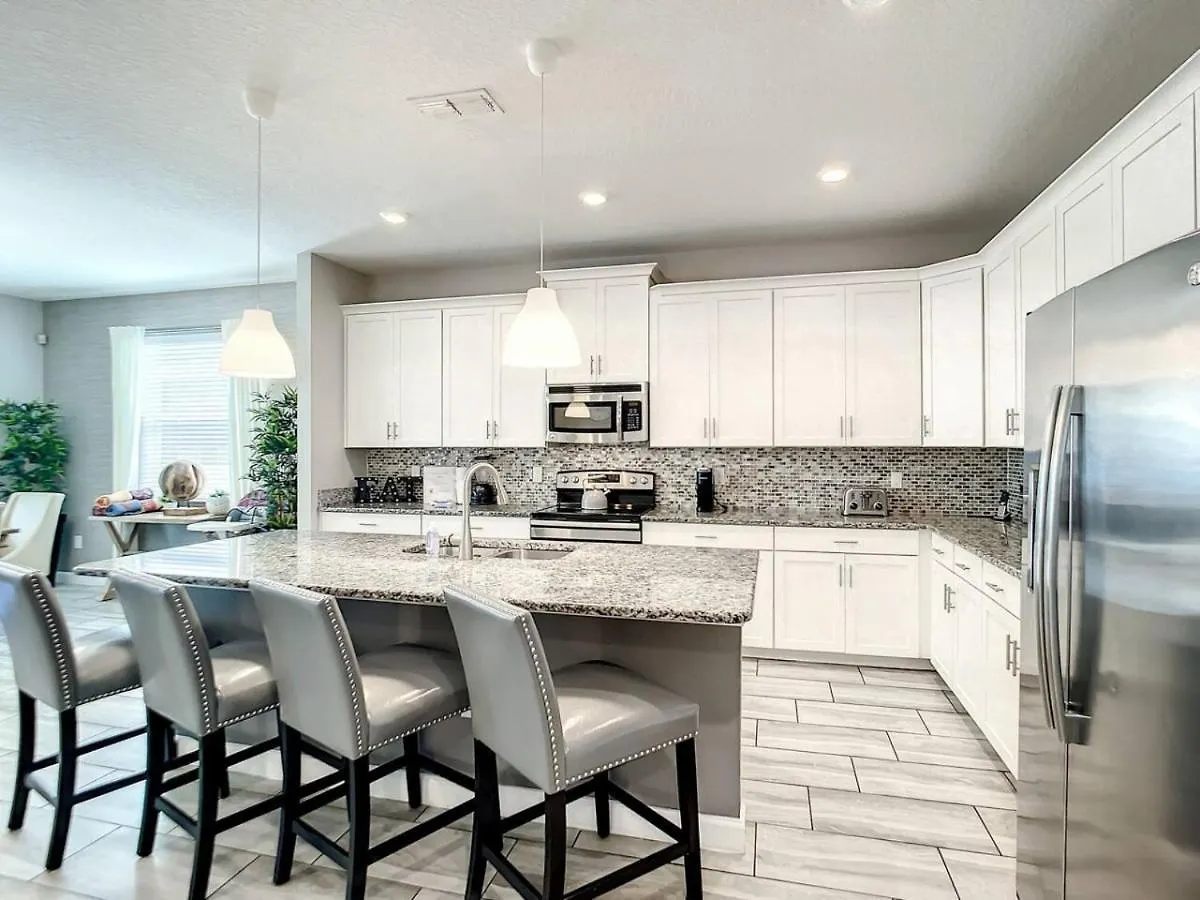 Storeylake Imagination Villa, 5mi Universal *