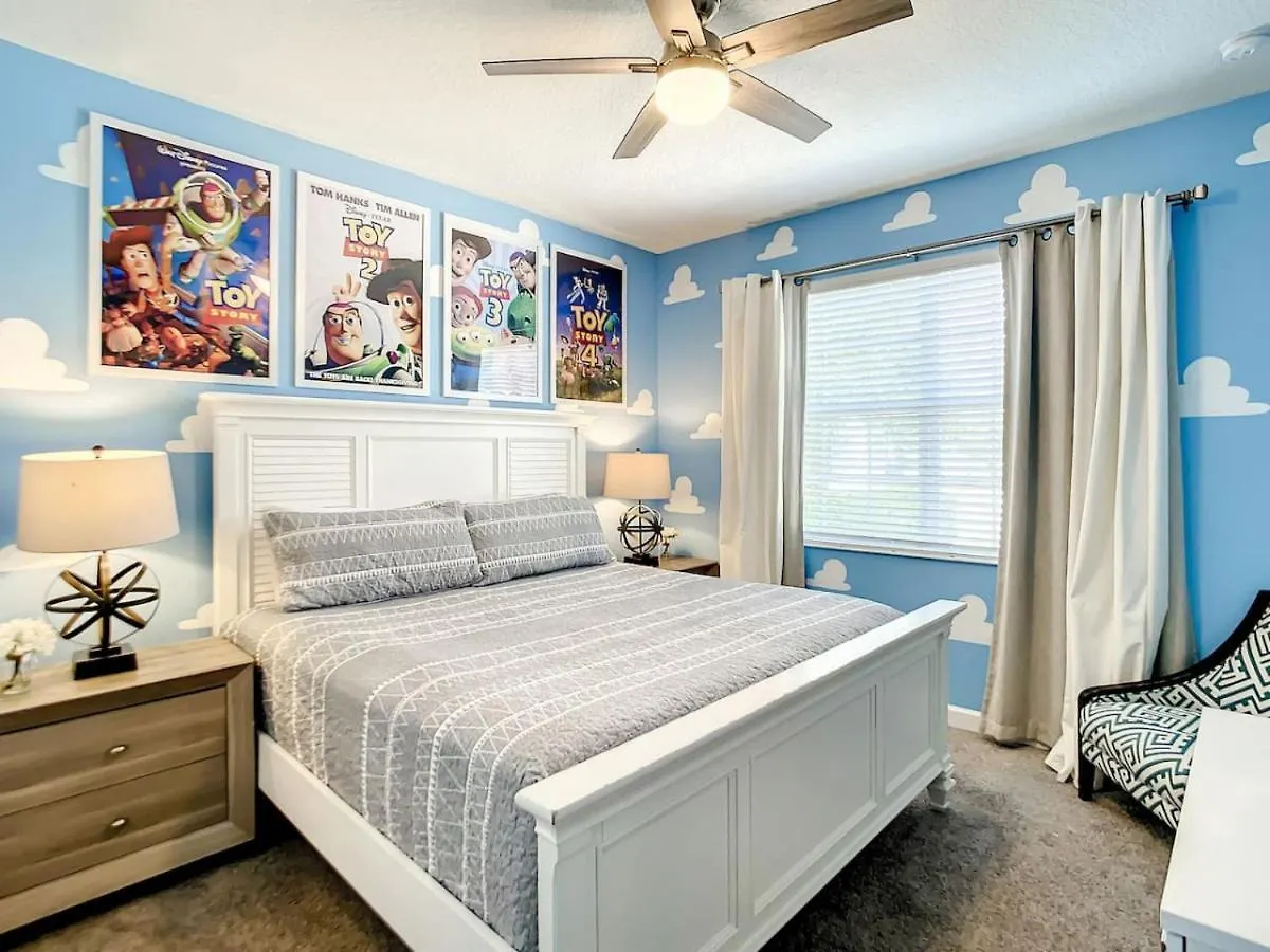 Storeylake Imagination Villa, 5mi Universal Holiday home