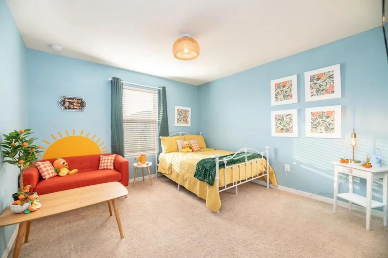 Windsor Westside Mickeys H1792 Holiday home *