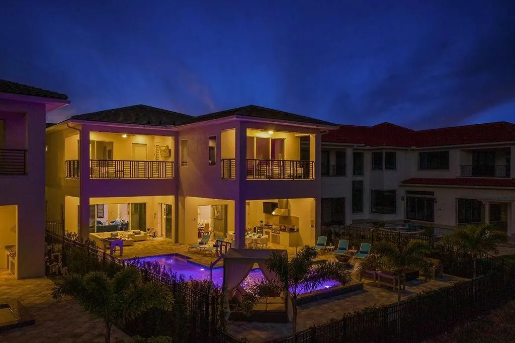 Modern 7 Bdrm Mansion With Themed Bedrooms At The Bear's Den Kissimmee