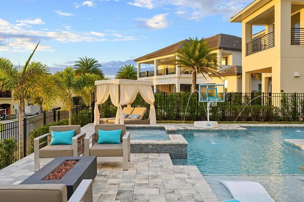 Holiday home Modern 7 Bdrm Mansion With Themed Bedrooms At The Bear's Den *