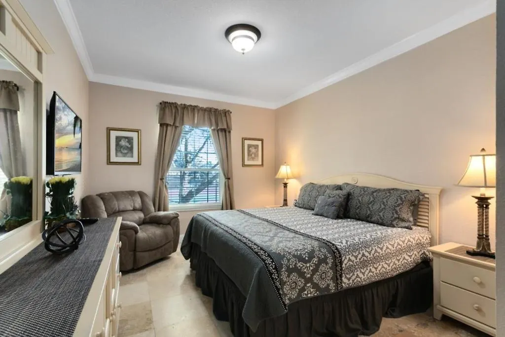 Spacious 3 Bed, 2 Bath In Gated Community