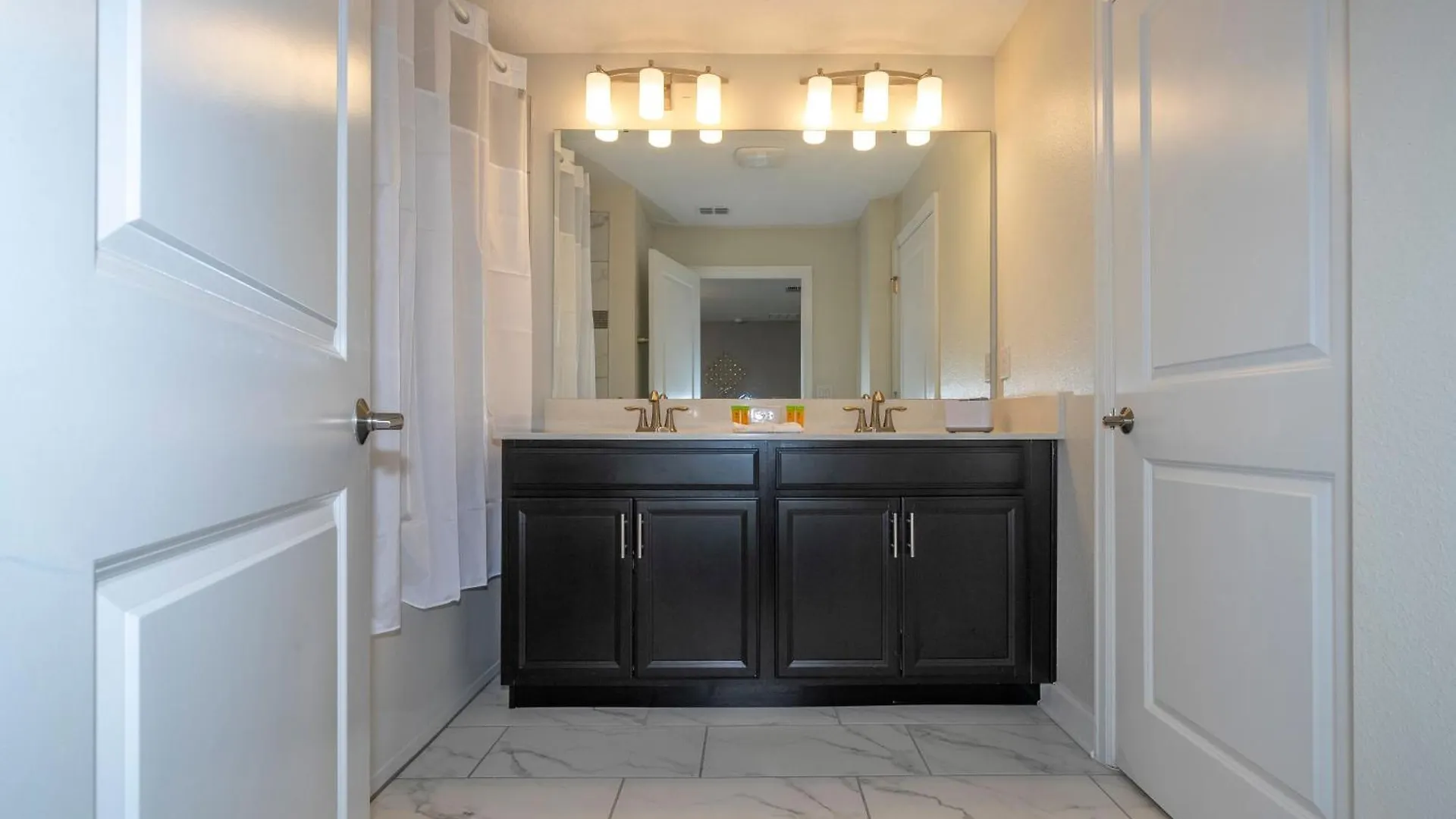 Gorgeous 4bd With Pool And Waterpark At Storey 4836m Kissimmee