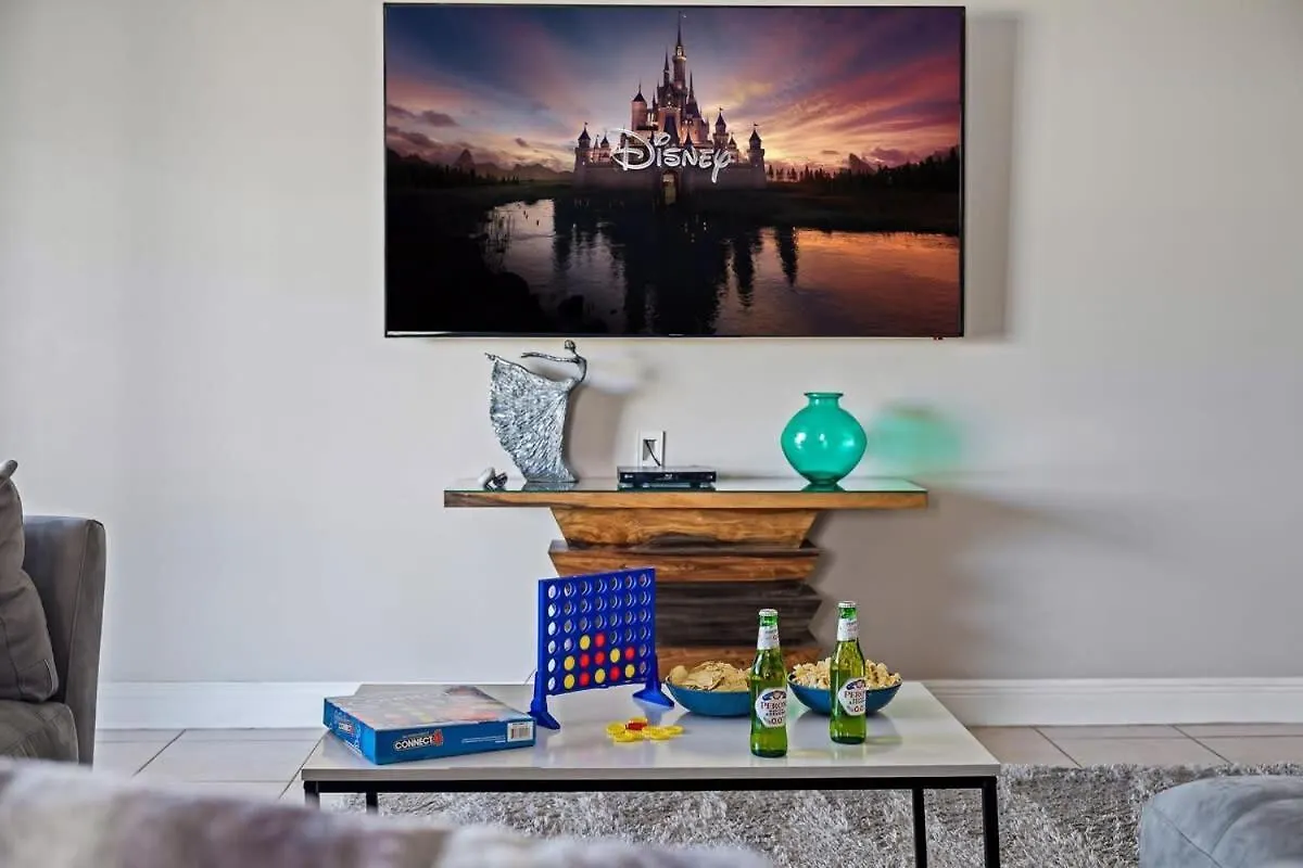 Game Heated Pool Cinema 6mi To
