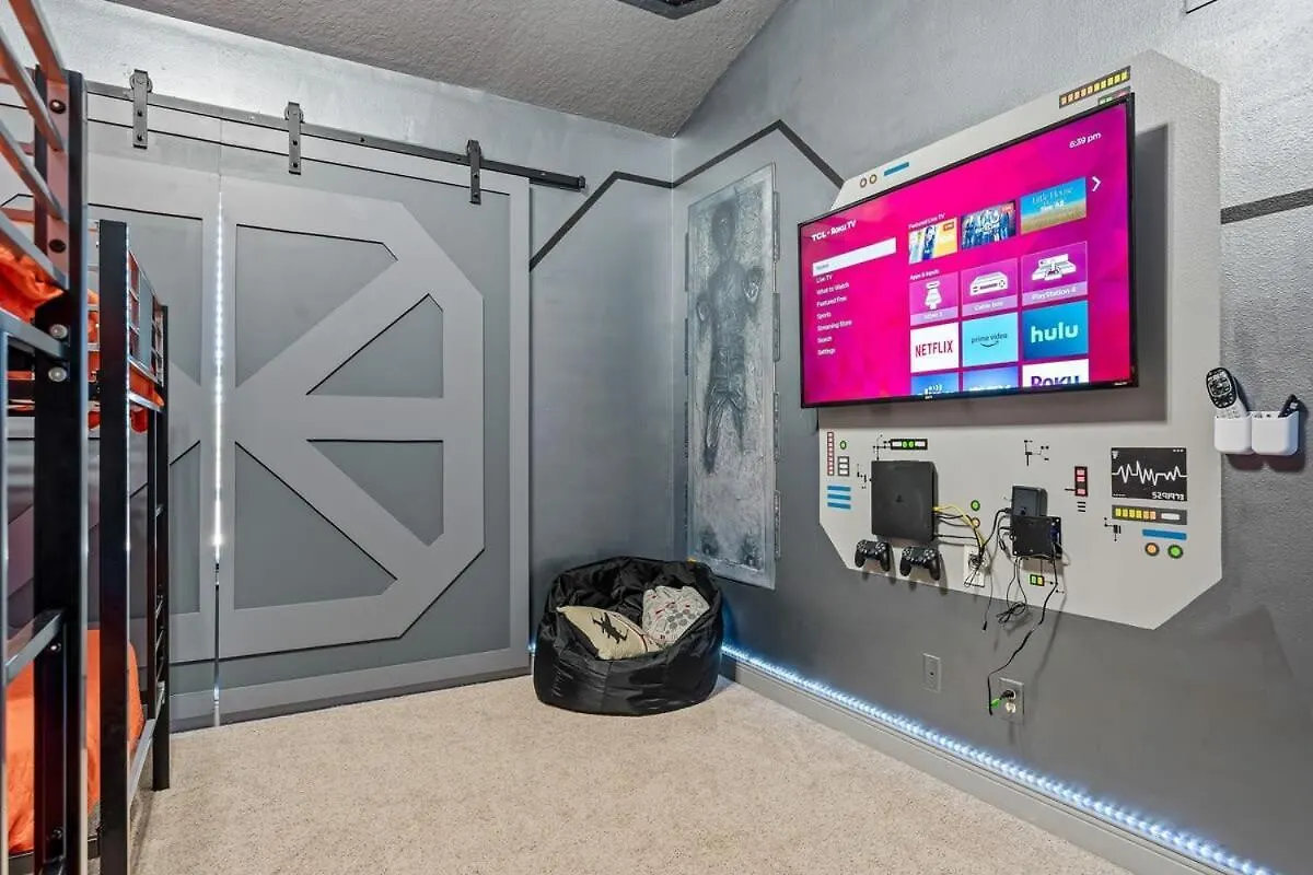 Villa Game Heated Pool Cinema 6mi To *