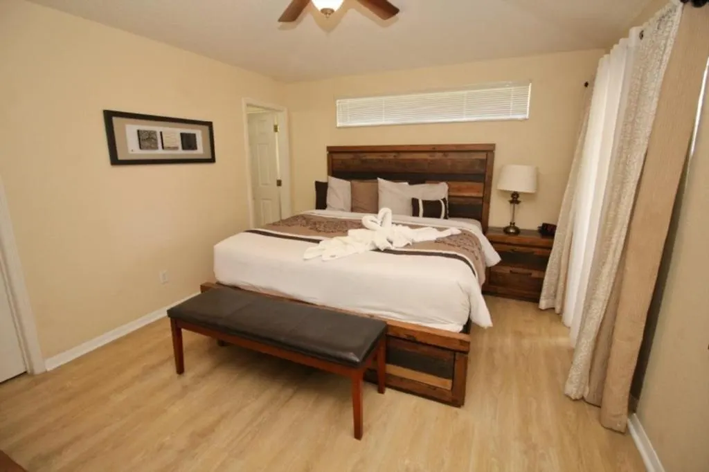 别墅 Gorgeous 4 Bed In Gated Community! 基西米