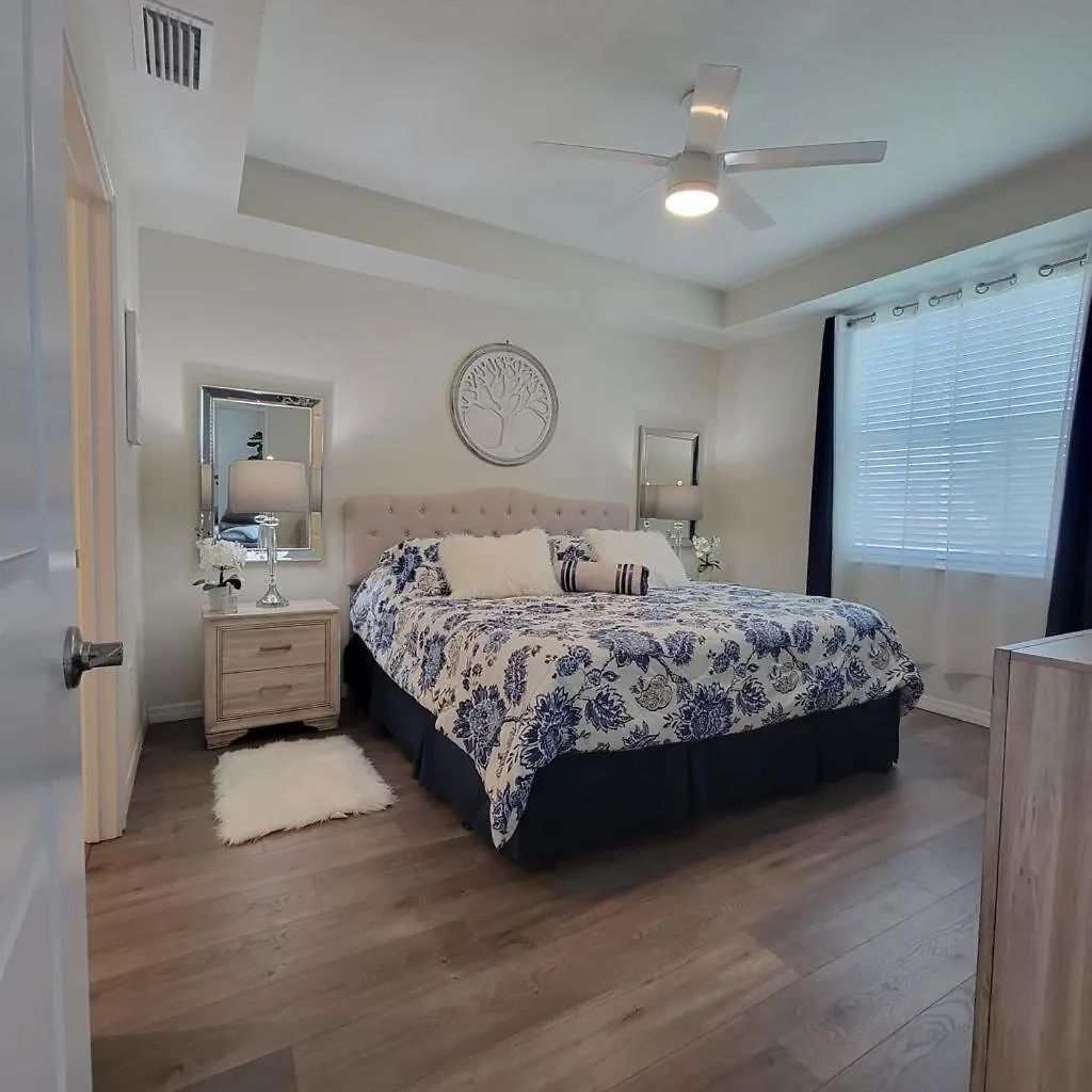 Apartment - Storey 423