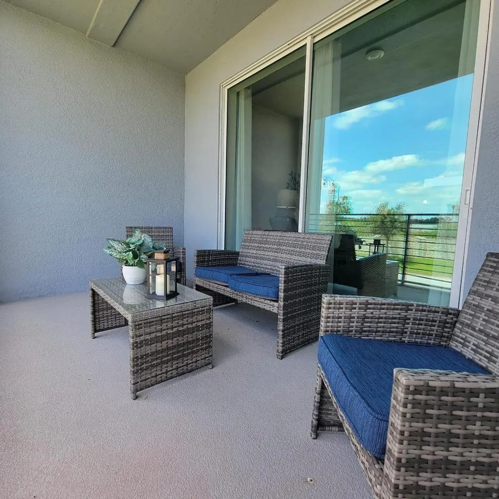 Apartment - Storey 423 *