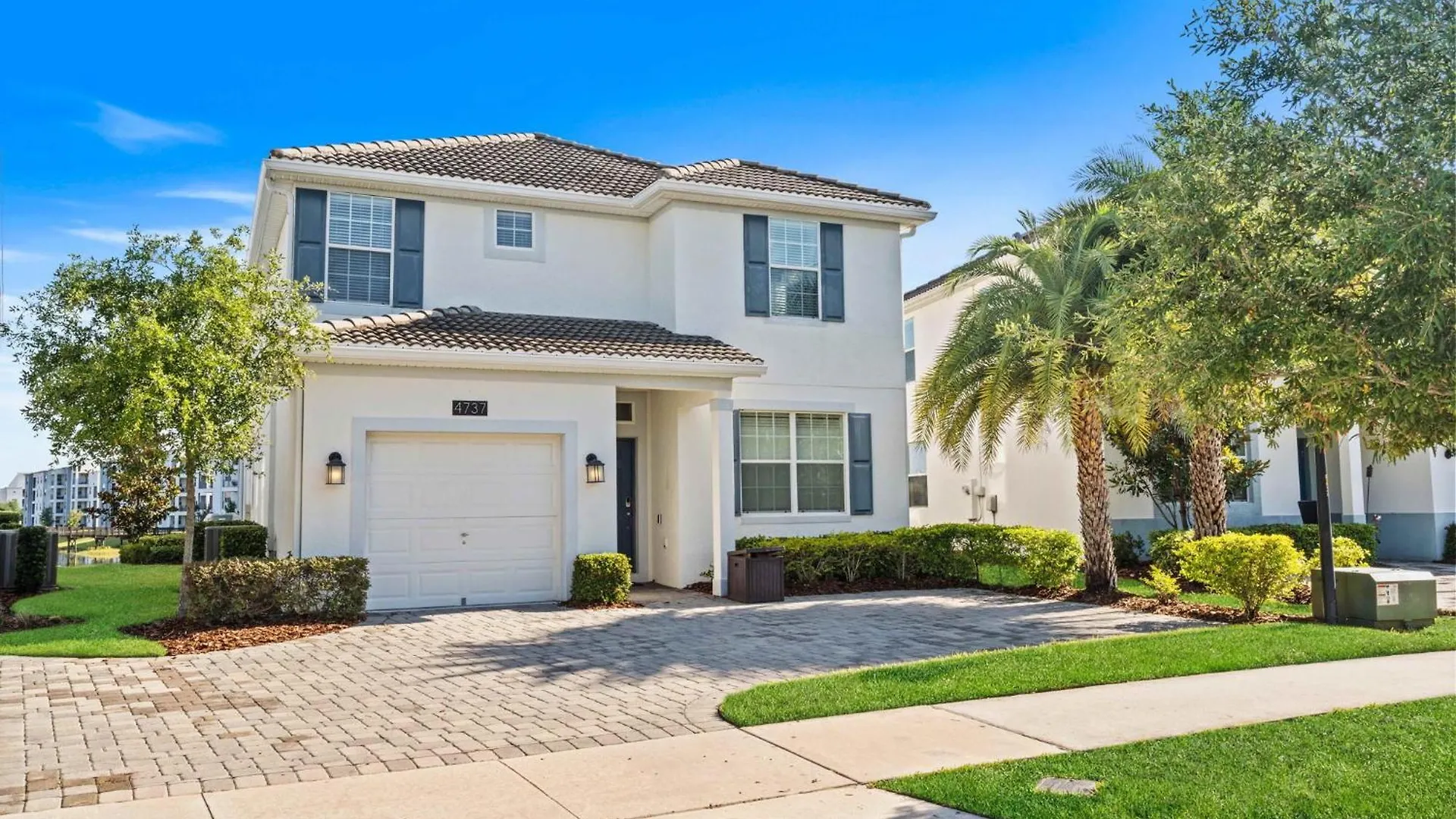 Villa - Storey 1042