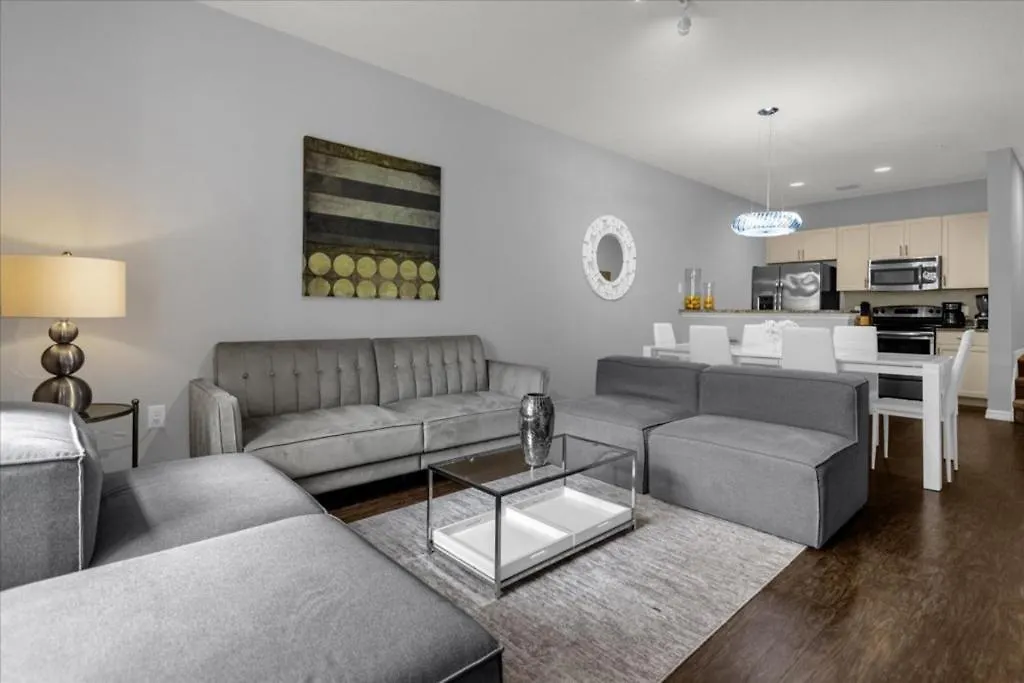 3 Bedroom- 2 Bathroom- Lucaya Village 13-107lv 펜션