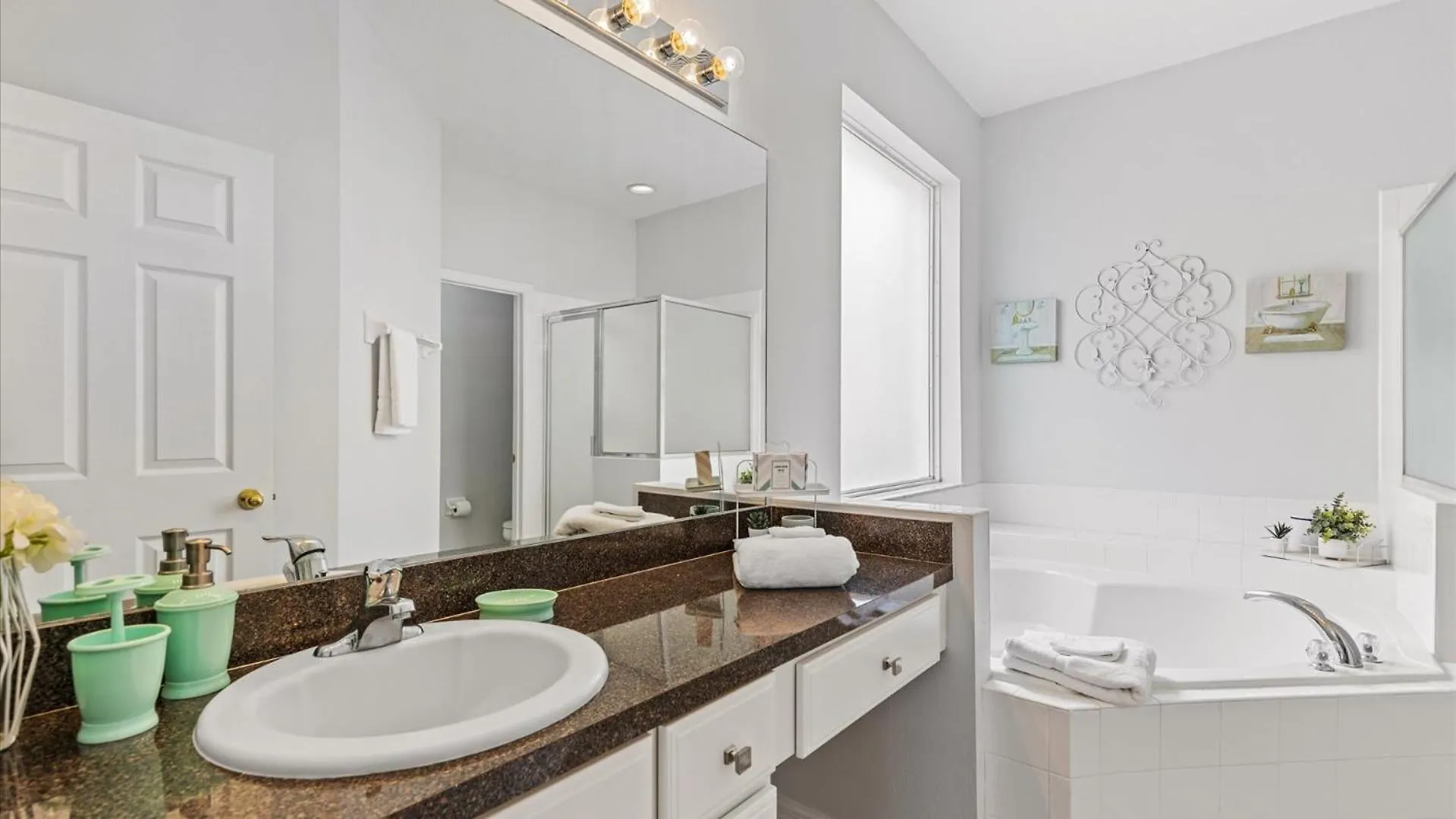 Treasure Hunt Retreat At Allevo Homes * Kissimmee