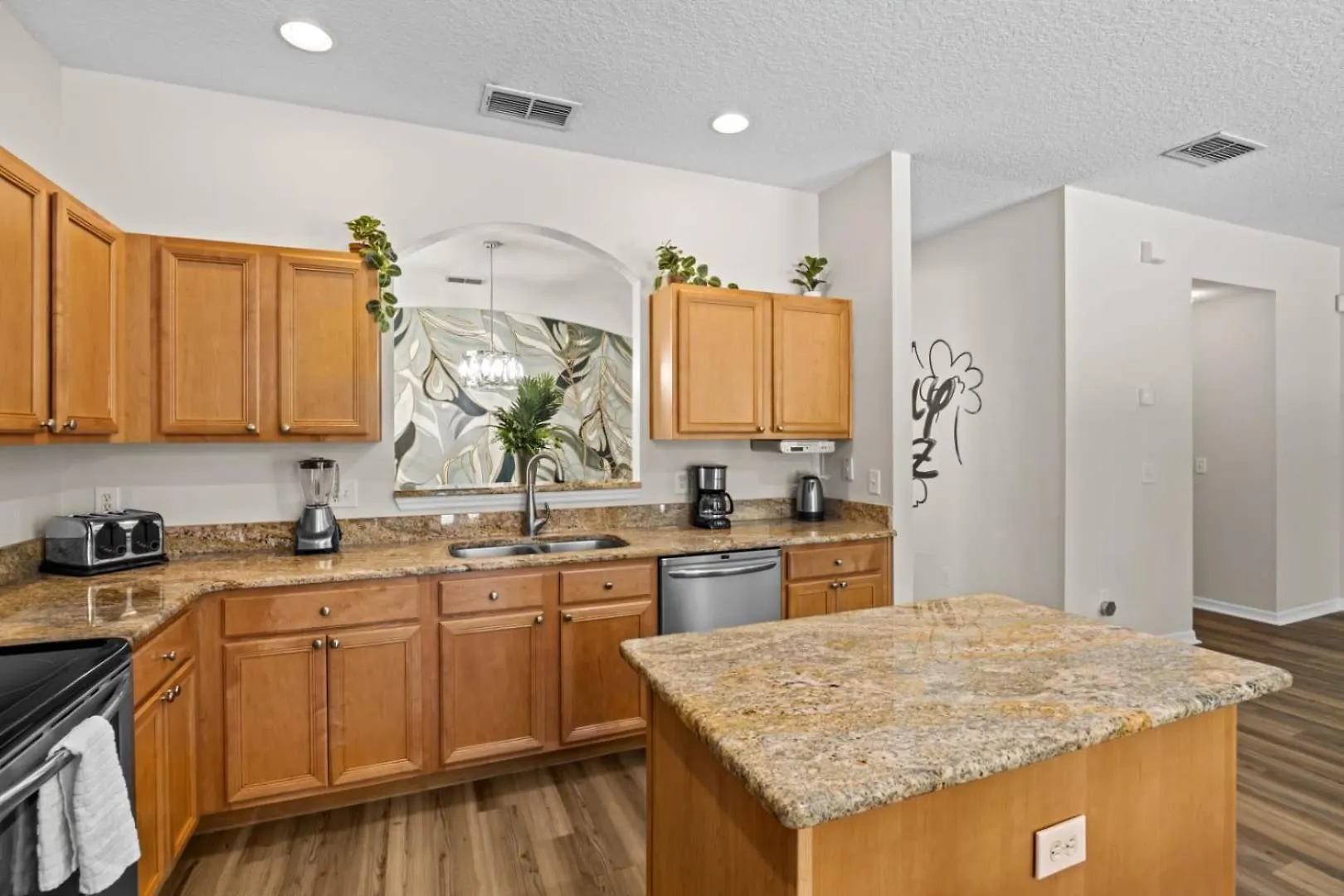 Sunshine Escape Retreat At Allevo Homes