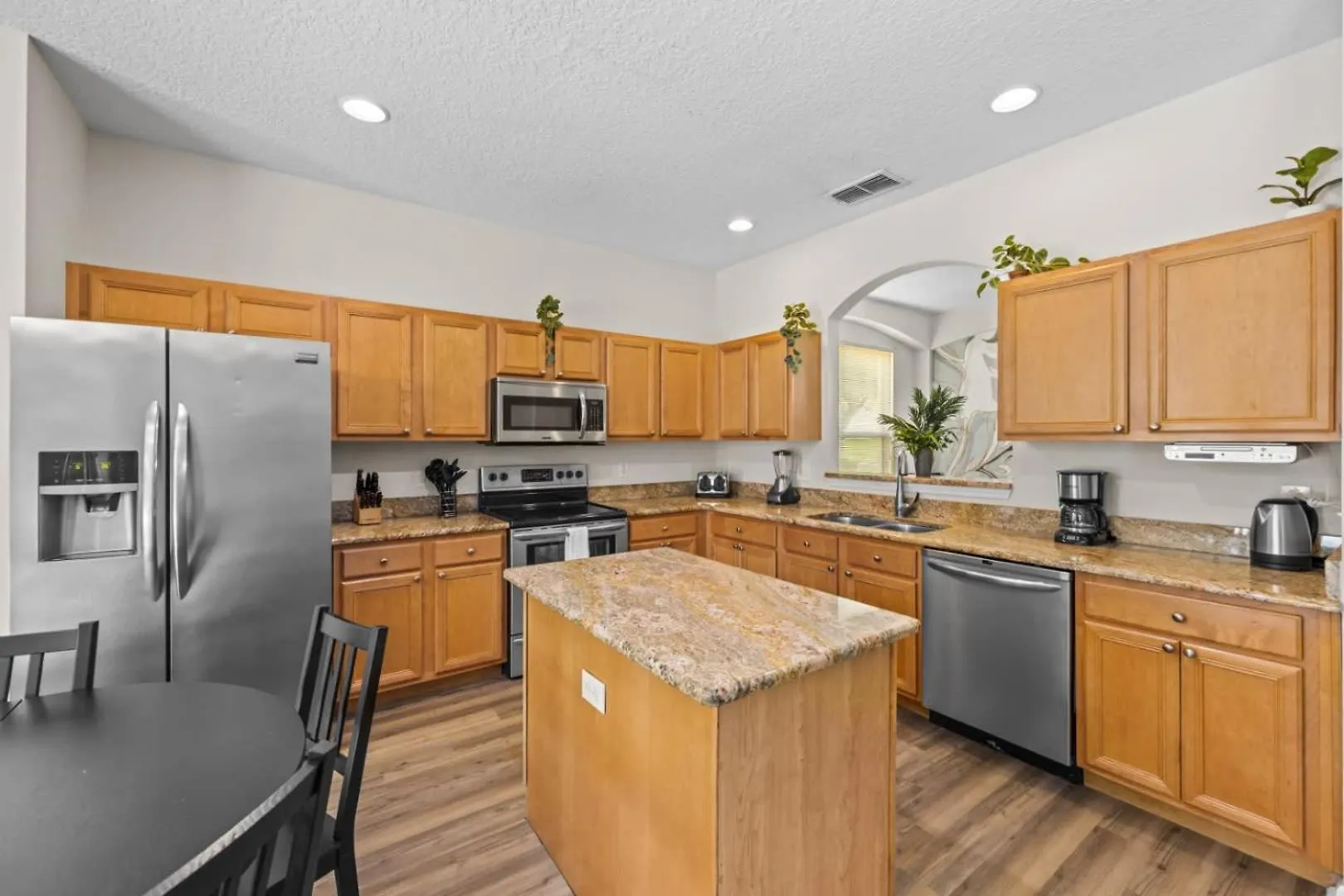 Sunshine Escape Retreat At Allevo Homes