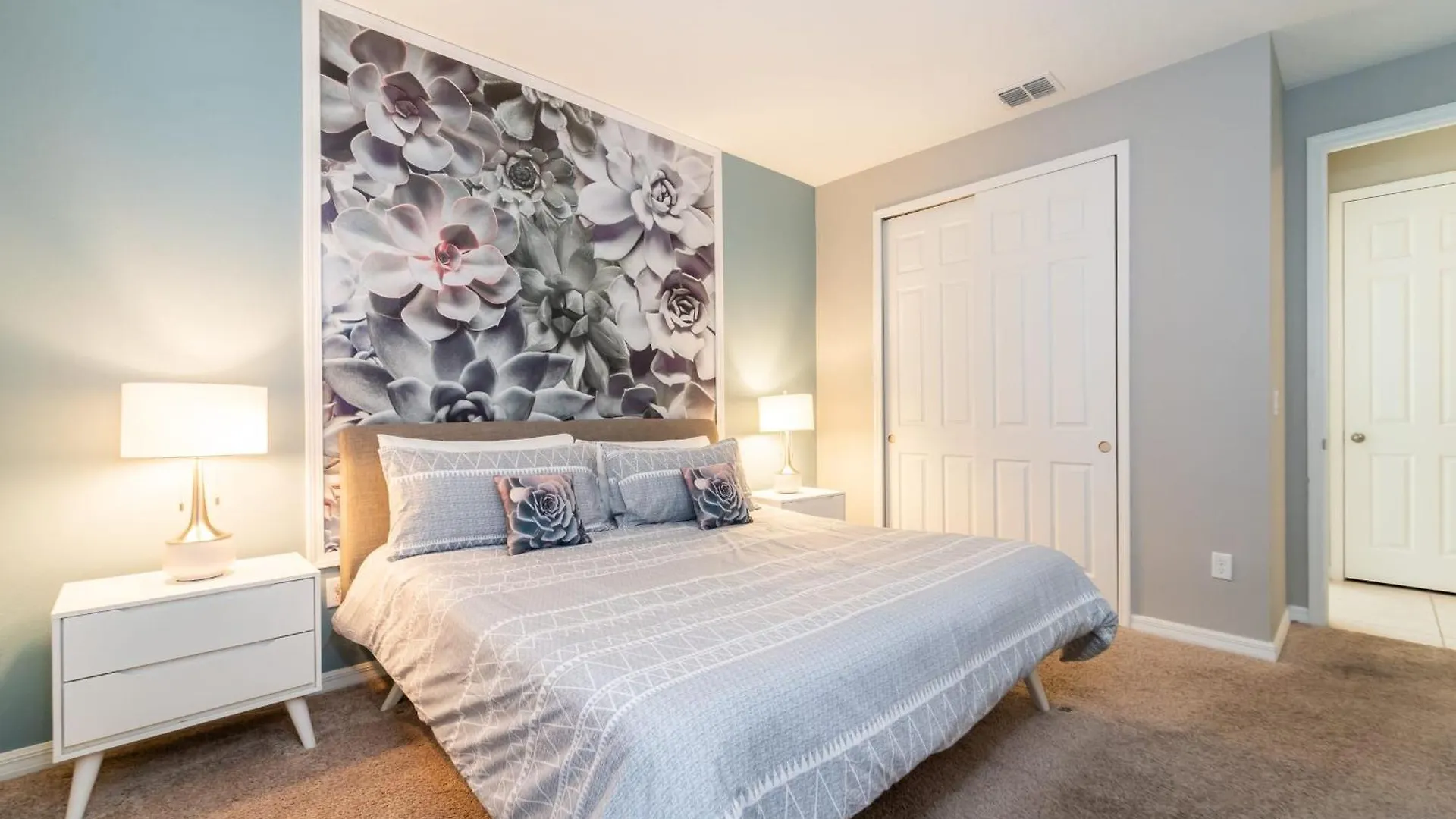 Relaxation Awaits At Allevo Homes Holiday home Kissimmee
