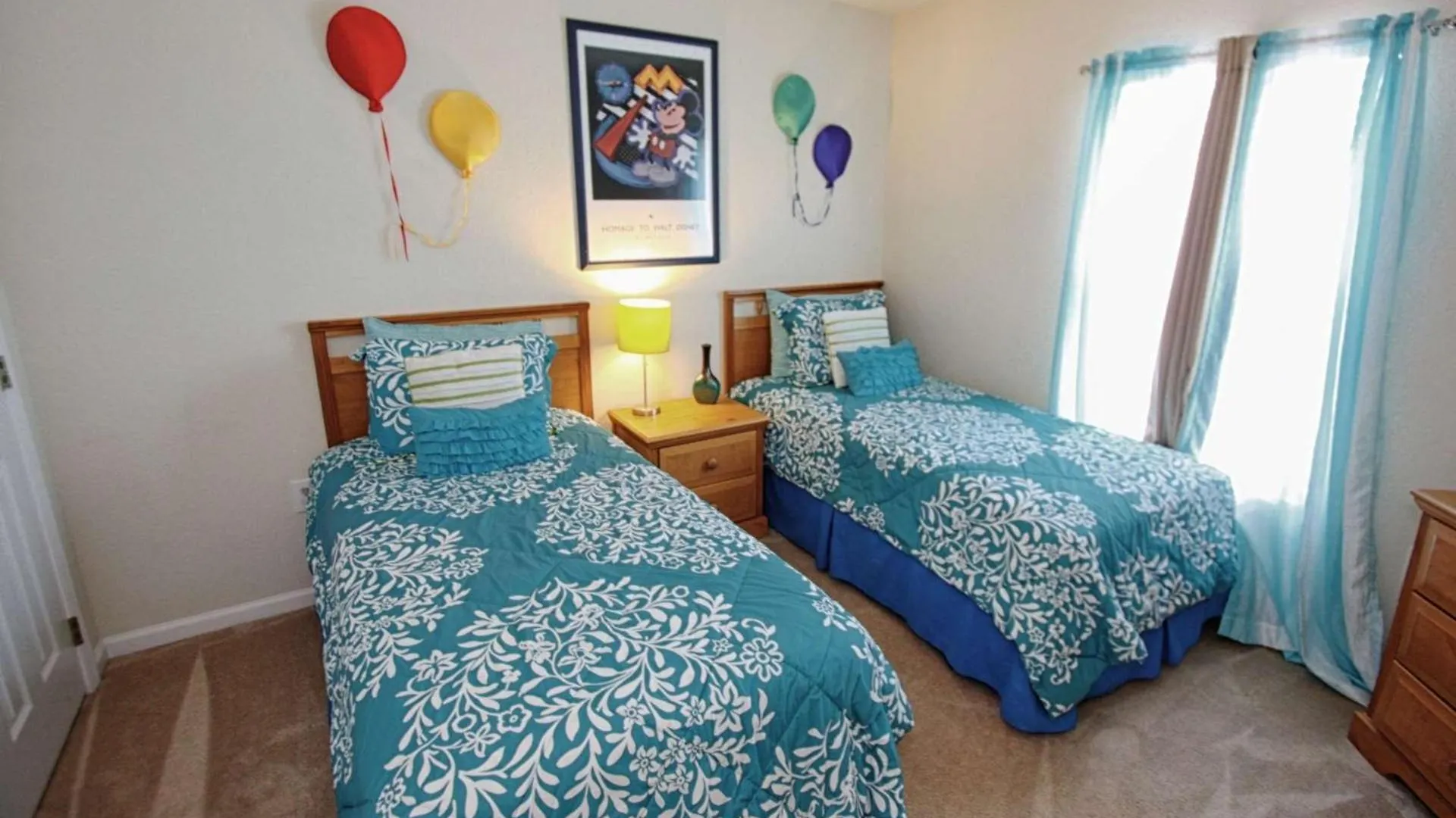 2633 Trafalgar Village *