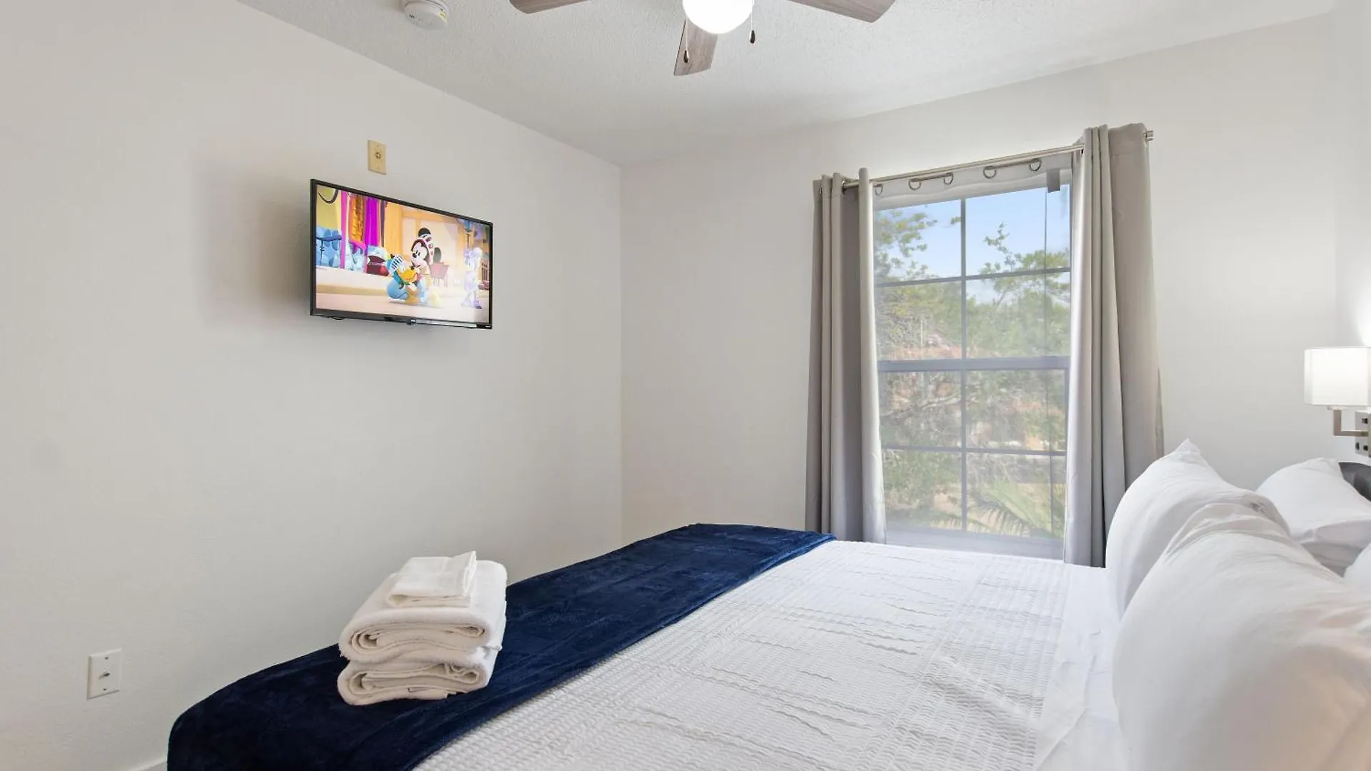 Allure - Sleeps 8 - 3 Bdm - Holiday home *