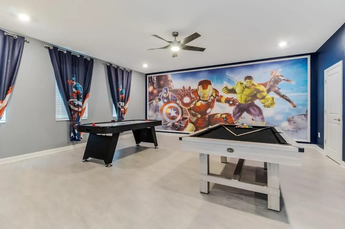 Magical Retreat Luxury 9-bedroom Near Villa *