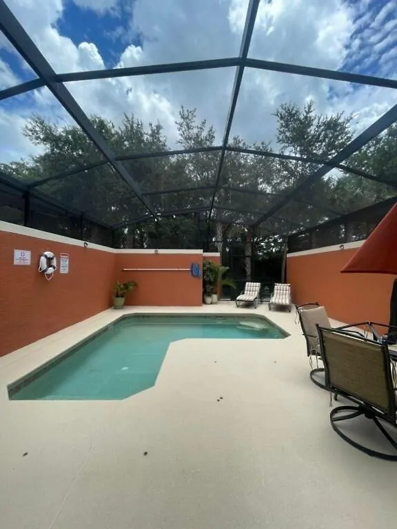 Amazing 4 Bedroom 3 Bath At Paradise Palm Feriehus