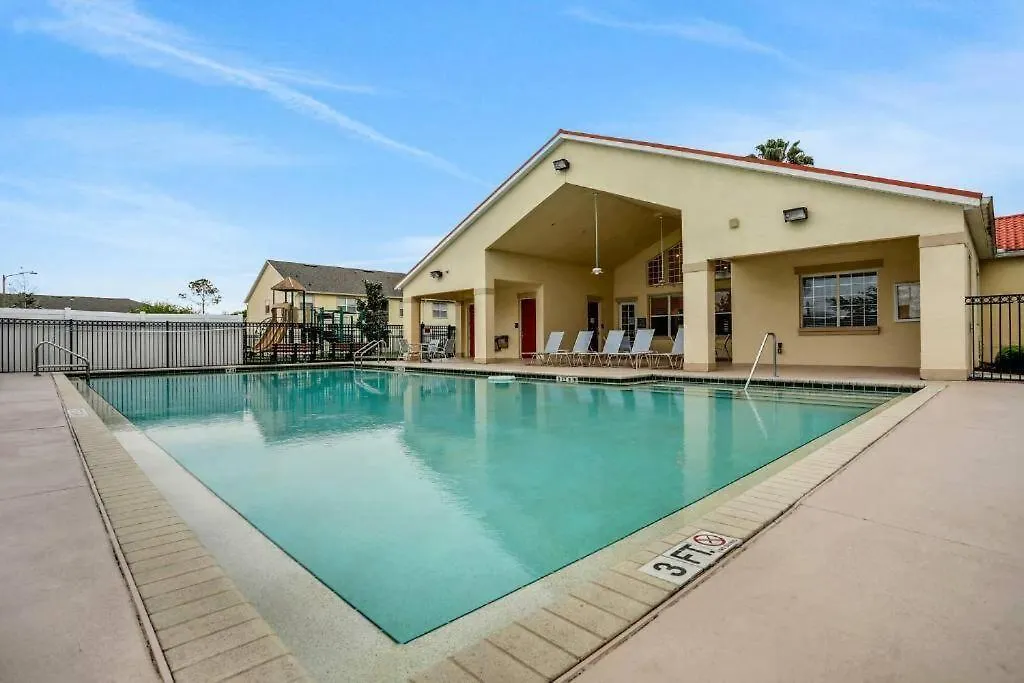 Apartmán Cozy Near With 3 Bedrooms Kissimmee